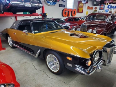 1974 Stutz Blackhawk for sale