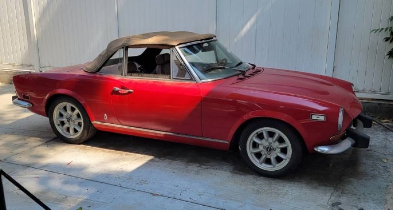 1974 Fiat 124 Spider for sale in Michigan (ID-110096) 1974 Fiat 124 Spider for sale in Michigan (ID-110096)