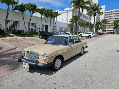 1974 Mercedes-Benz 240D for sale