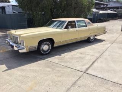 1975 Lincoln Continental for sale