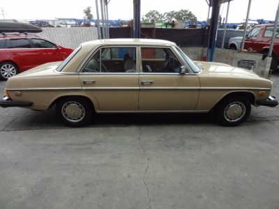 1975 Mercedes-Benz 240D for sale