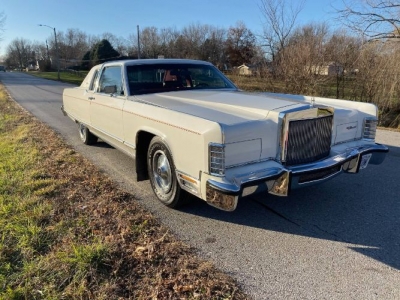 1977 Lincoln Continental for sale