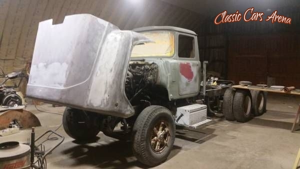 1977 Mack R600 for sale in Michigan (ID-2585)