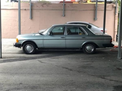 1977 Mercedes Benz 240D for sale