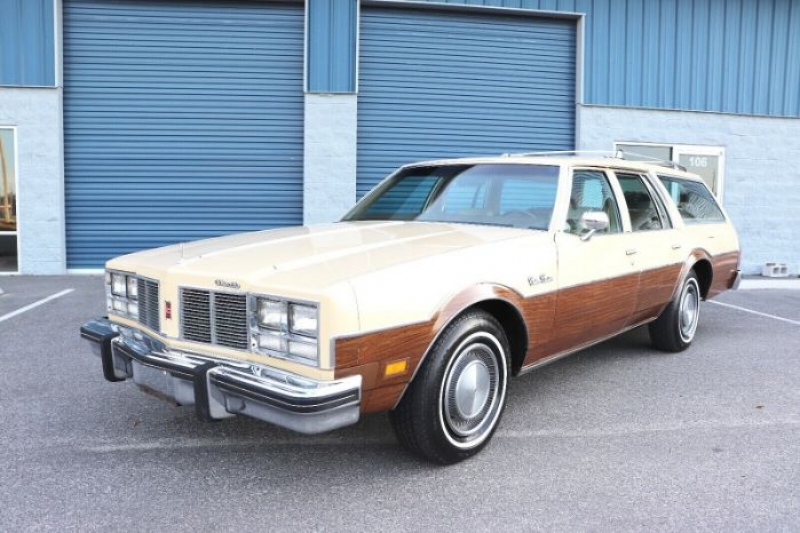 1977 Oldsmobile Custom Cruiser for sale in Michigan (ID-87540)