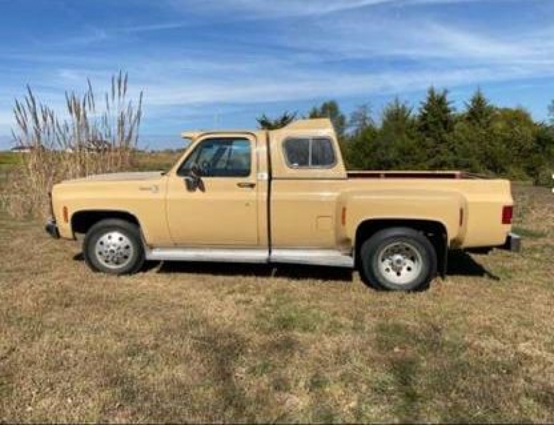 1977 Chevrolet C30 for sale in Michigan (ID-113610) 1977 Chevrolet C30 for sale in Michigan (ID-113610)