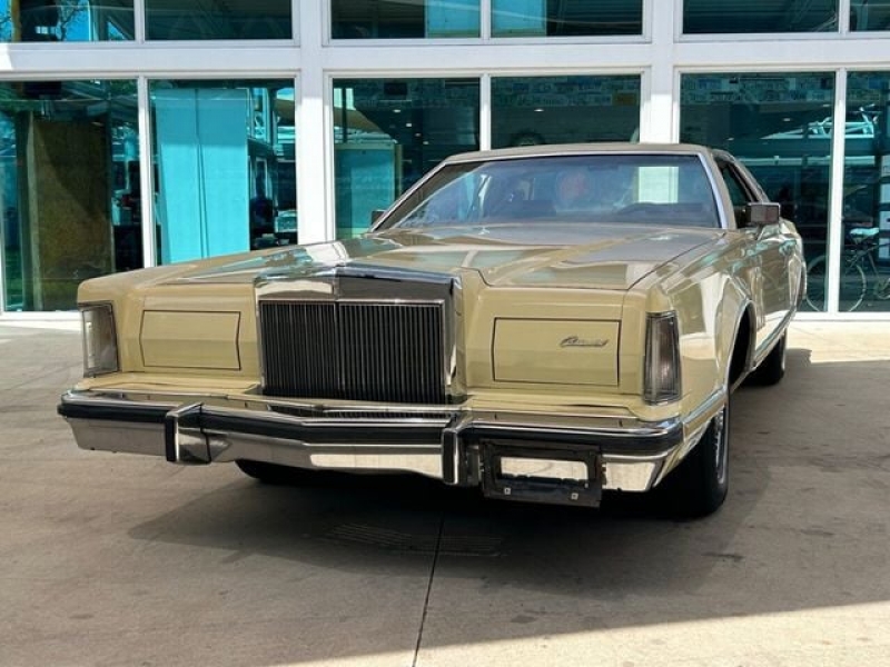 1977 Lincoln Mark V for sale in Riverhead, New York (ID-127030)