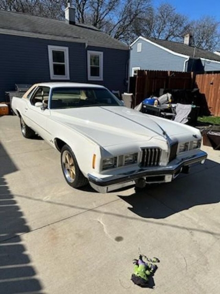1977 Pontiac Grand Prix for sale in Riverhead, New York (ID-115212) 1977 Pontiac Grand Prix for sale in Riverhead, New York (ID-115212)