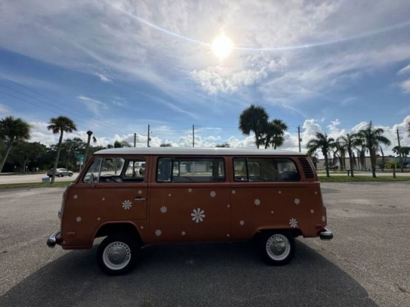 1977 Volkswagen Bus for sale in Michigan (ID-131538)