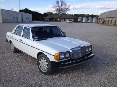 1978 Mercedes-Benz 220 for sale