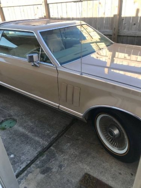 1979 Lincoln Continental for sale in Michigan (ID-111704) 1979 Lincoln Continental for sale in Michigan (ID-111704)