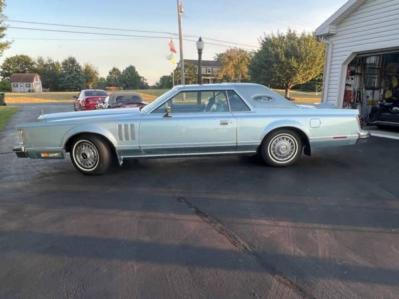 1979 Lincoln Mark V for sale in Michigan (ID-108829) 1979 Lincoln Mark V for sale in Michigan (ID-108829)