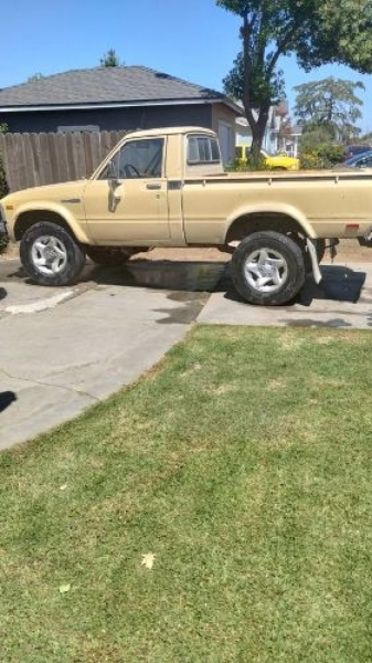 1980 Toyota Pickup for sale in Michigan (ID-120329) 1980 Toyota Pickup for sale in Michigan (ID-120329)