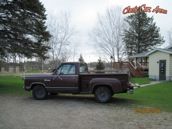 1981 Dodge D150 for sale in Green Bay, Wisconsin (ID-9667) 1981 Dodge D150 for sale in Green Bay, Wisconsin (ID-9667)