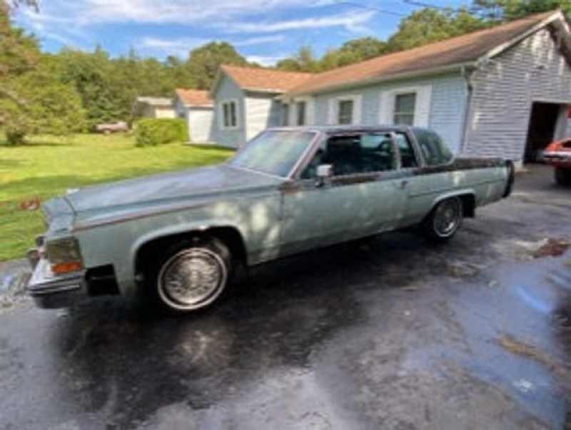 1981 Cadillac DeVille for sale in Riverhead, New York (ID-82599) 1981 Cadillac DeVille for sale in Riverhead, New York (ID-82599)