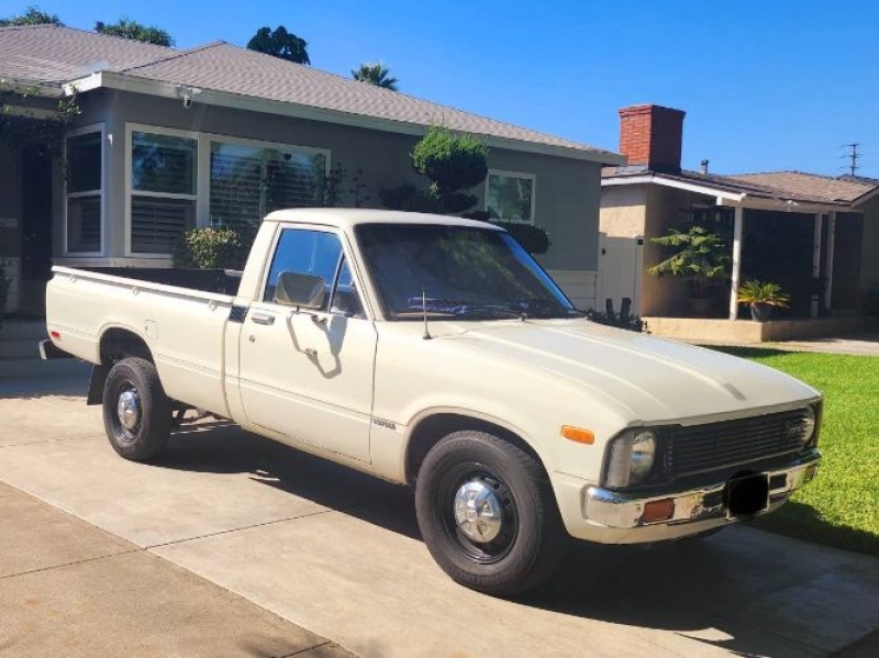 1981 Toyota Hilux for sale in Michigan (ID-139015) 1981 Toyota Hilux for sale in Michigan (ID-139015)