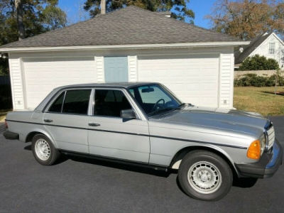 1982 Mercedes Benz 300D for sale