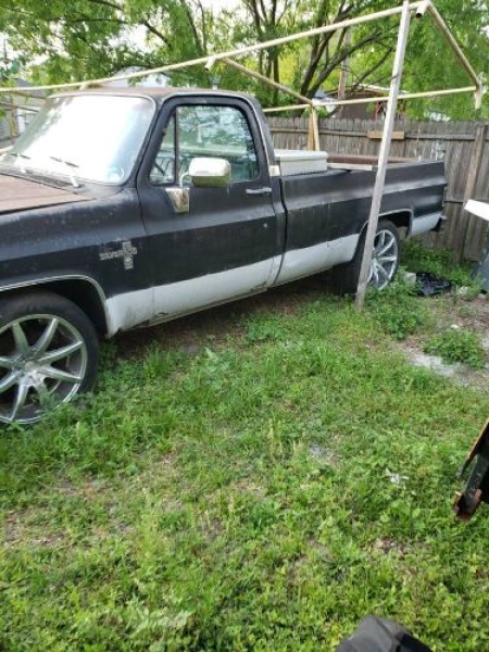 1982 Chevrolet C10 for sale in Michigan (ID-141631) 1982 Chevrolet C10 for sale in Michigan (ID-141631)