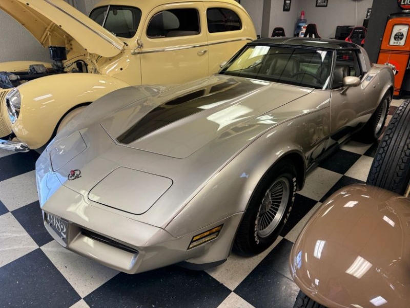 1982 Chevrolet Corvette for sale (ID-144440) 1982 Chevrolet Corvette for sale (ID-144440)