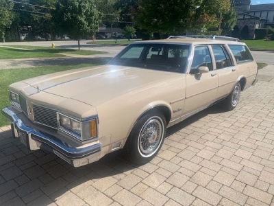 1982 Oldsmobile Custom Cruiser for sale