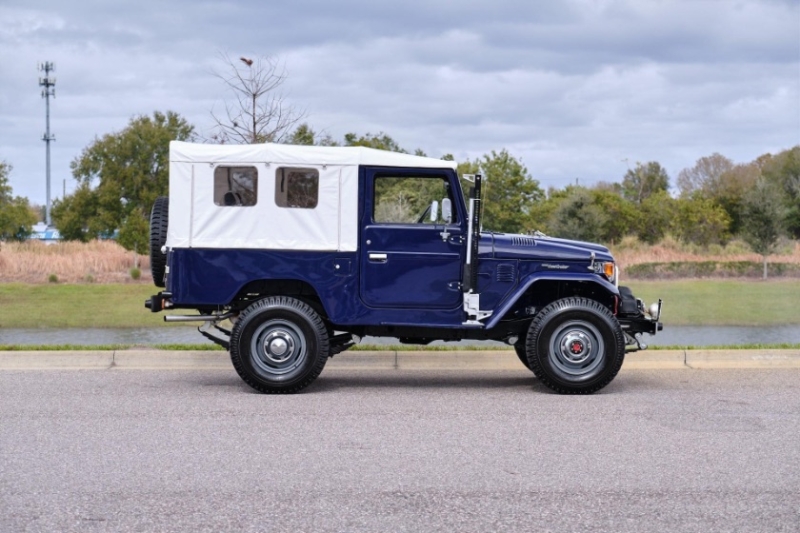 1982 Toyota Land Cruiser for sale (ID-124954) 1982 Toyota Land Cruiser for sale (ID-124954)