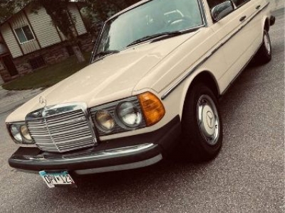 1983 Mercedes-Benz 240D for sale