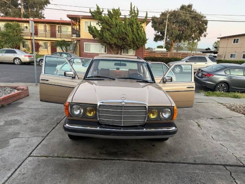 1983 Mercedes-Benz 300D for sale in Michigan (ID-146783)