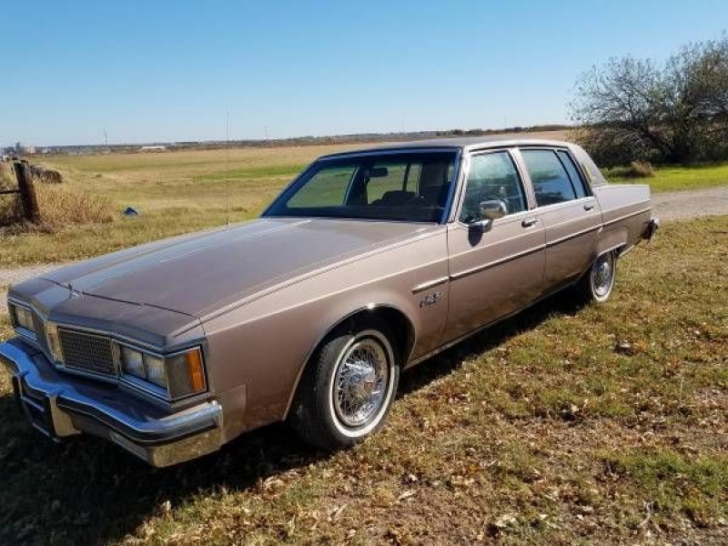 1983 Oldsmobile 98 for sale in Michigan (ID-94222) 1983 Oldsmobile 98 for sale in Michigan (ID-94222)