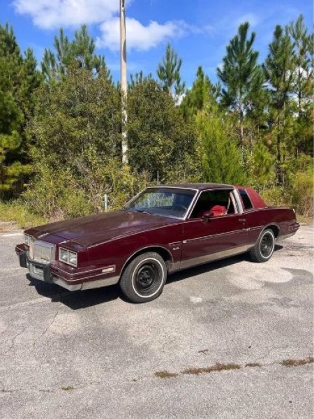 1983 Pontiac Grand Prix for sale in Michigan (ID-122633) 1983 Pontiac Grand Prix for sale in Michigan (ID-122633)