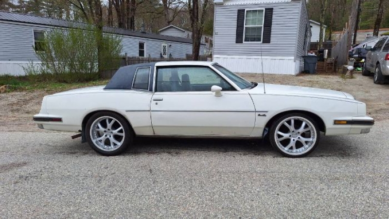 1983 Pontiac Grand Prix for sale in Michigan (ID-128489) 1983 Pontiac Grand Prix for sale in Michigan (ID-128489)