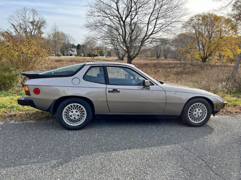 1983 Porsche 928 for sale in Michigan (ID-124058) 1983 Porsche 928 for sale in Michigan (ID-124058)