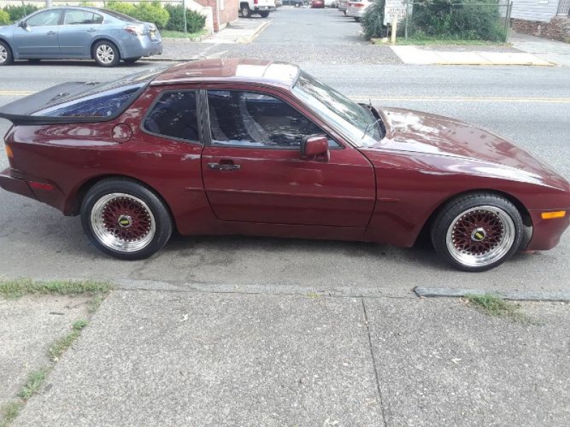 1984 Porsche 944 for sale in Michigan (ID-92702) 1984 Porsche 944 for sale in Michigan (ID-92702)