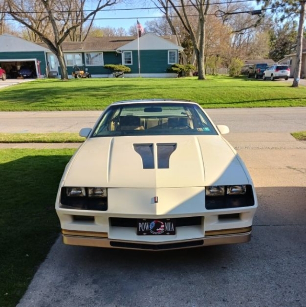 1984 Chevrolet Camaro for sale (ID-127990) 1984 Chevrolet Camaro for sale (ID-127990)