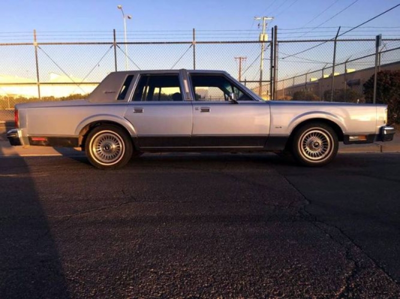 1984 Lincoln Town Car for sale in Michigan (ID-107886)
