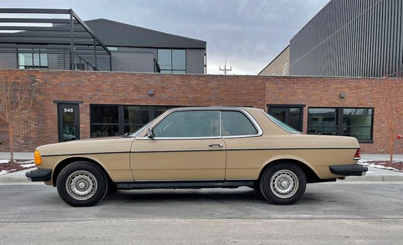 1984 Mercedes-Benz 300CD for sale in Michigan (ID-94084)