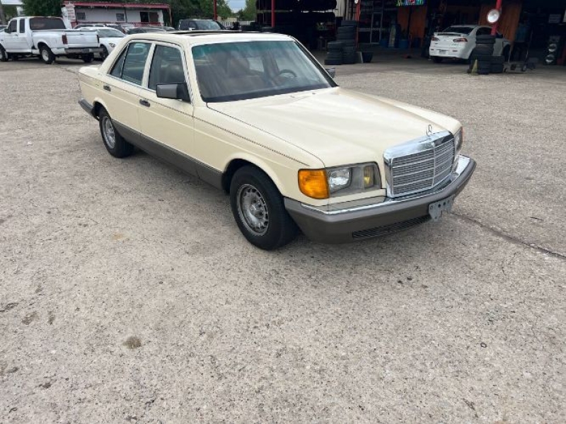 1984 Mercedes-Benz 300SE for sale in Michigan (ID-127310)