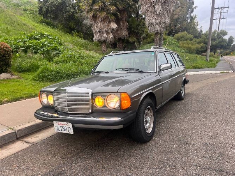 1984 Mercedes-Benz 300TD for sale in Michigan (ID-114108)