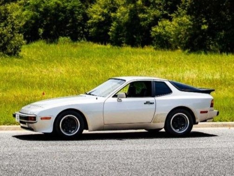 1984 Porsche 944 for sale (ID-109601)