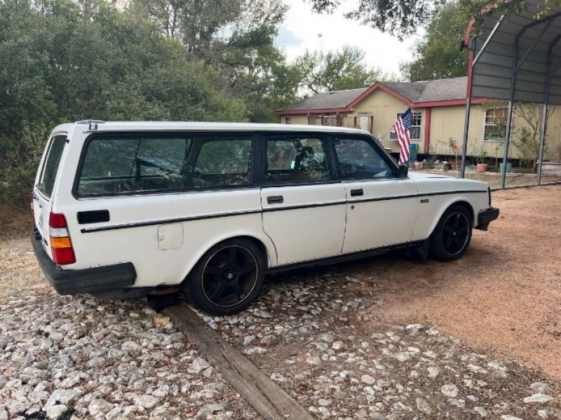 1984 Volvo 245 for sale in Michigan (ID-123122)