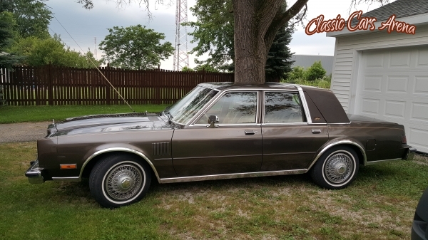 1985 Chrysler 5th Avenue for sale in Fort Wayne, Indiana (ID-25740) 1985 Chrysler 5th Avenue for sale in Fort Wayne, Indiana (ID-25740)