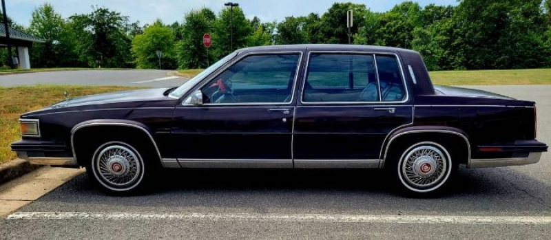 1985 Cadillac Fleetwood for sale in Michigan (ID-125923)