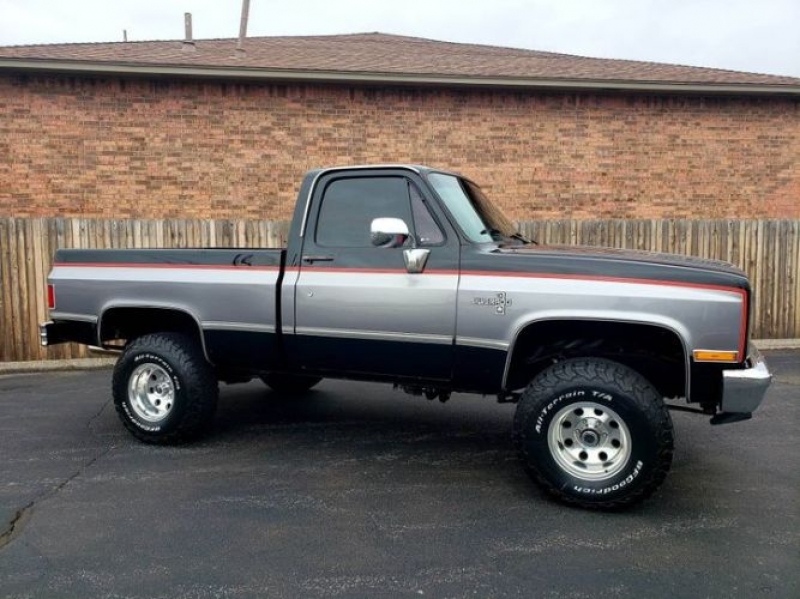 1985 Chevrolet Silverado for sale in Michigan (ID-113961) 1985 Chevrolet Silverado for sale in Michigan (ID-113961)
