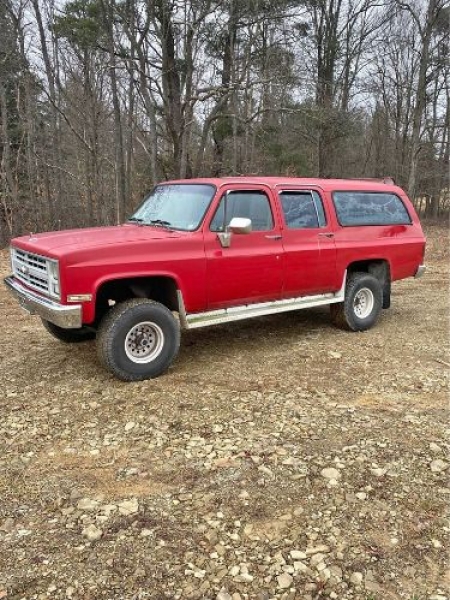 1985 Chevrolet Suburban for sale in Michigan (ID-123937) 1985 Chevrolet Suburban for sale in Michigan (ID-123937)