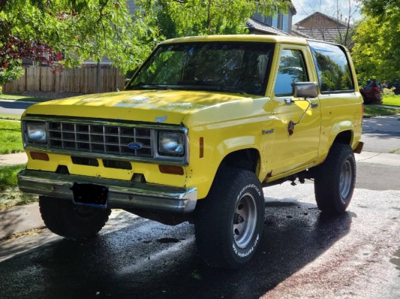1985 Ford Bronco for sale in Michigan (ID-122438) 1985 Ford Bronco for sale in Michigan (ID-122438)