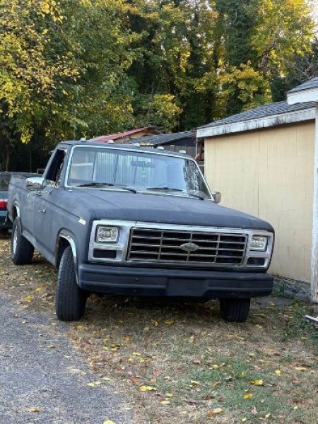 1985 Ford F150 for sale in Michigan (ID-135959) 1985 Ford F150 for sale in Michigan (ID-135959)