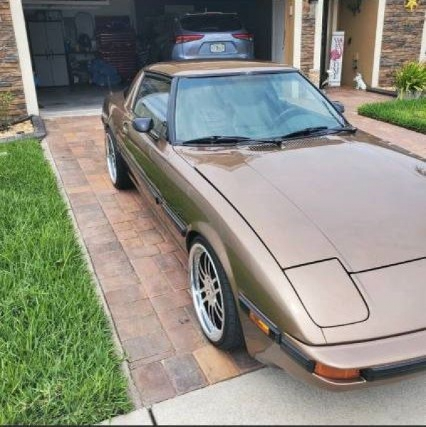 1985 Mazda RX7 for sale in Michigan (ID-96077) 1985 Mazda RX7 for sale in Michigan (ID-96077)