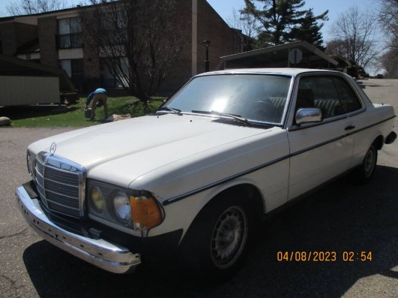 1985 Mercedes-Benz 300CD for sale in Michigan (ID-116575)