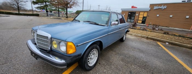 1985 Mercedes-Benz 300D for sale in Michigan (ID-114360) 1985 Mercedes-Benz 300D for sale in Michigan (ID-114360)