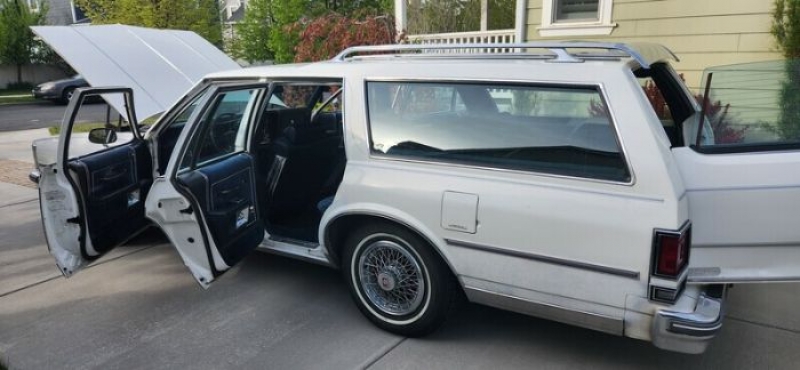 1985 Oldsmobile Custom Cruiser for sale in Michigan (ID-122137)