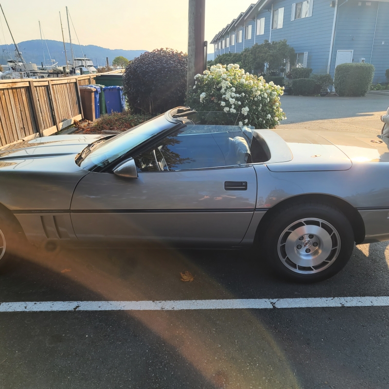 1986 Chevrolet Corvette for sale in Colwood, British Columbia (ID-127040) 1986 Chevrolet Corvette for sale in Colwood, British Columbia (ID-127040)
